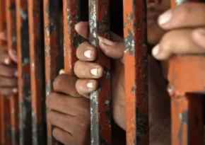 В Пакистане 19 заключенных сбежали из тюрьмы