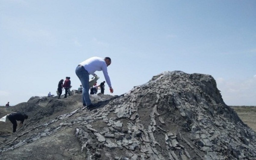 Daşgil palçıq vulkanı ərazisində iməcilik keçirilib