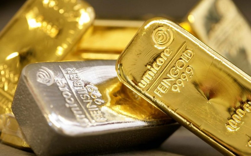 Золото на фондовых рынках подорожало на 0,5%