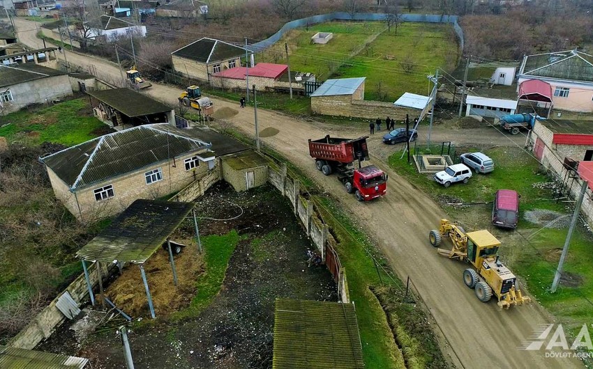 Xaçmazda 10 yaşayış məntəqəsinin yolu yenidən qurulur