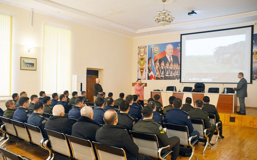 Европейское Командование США провело семинар в Баку