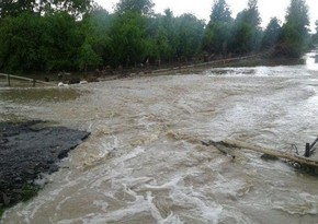Cель прорывается через реки Шабрана и Габалы