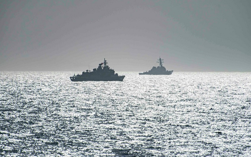 Украина выразила протест России из-за блокирования судоходства в Черном и Азовском морях