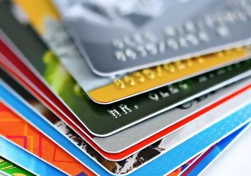 В Азербайджане операции иностранцев с банковскими картами увеличились на 10%