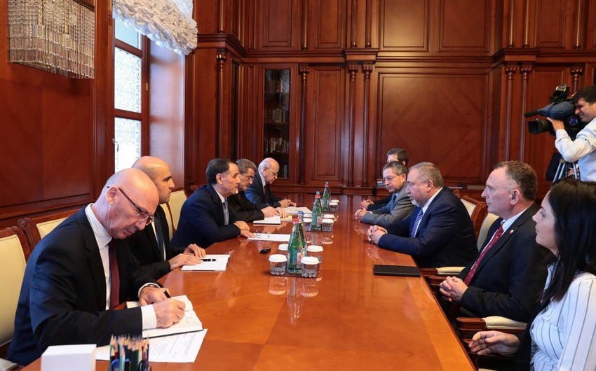 Novruz Mammadov meets with Israeli Defense Minister