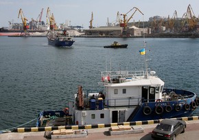 Возобновились контейнерные перевозки через порт Одессы