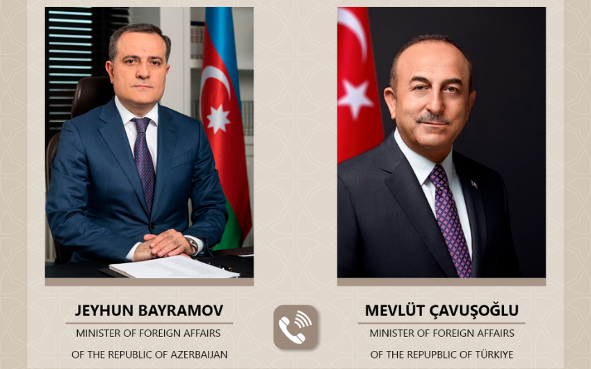 Azerbaijani, Turkish FMs talk on phone