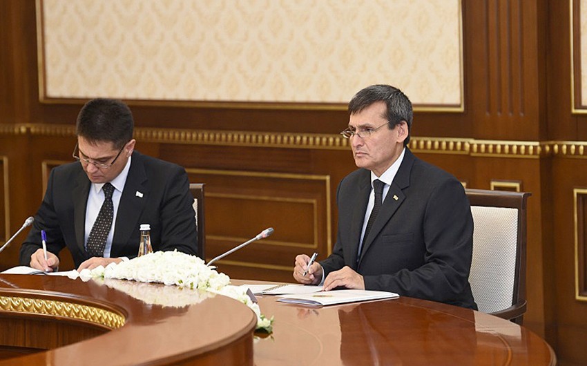 Глава МИД Туркменистана провёл встречу со спецпредставителем Генсека ООН по Центральной Азии