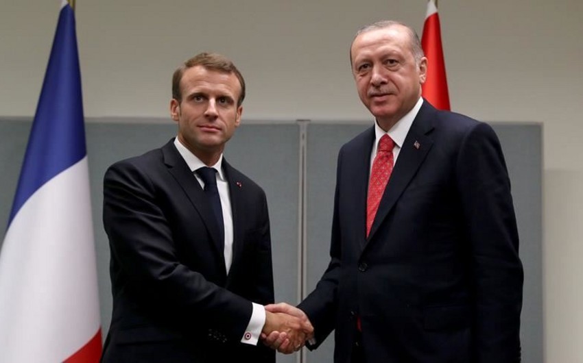Эрдоган и Макрон обсудили ситуацию в Идлибе