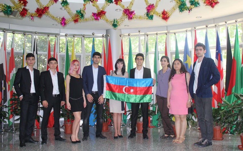 Студенты Бакинской Высшей Школы Нефти представили Азербайджан в Китае