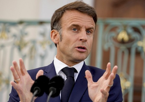 Крупнейший профсоюз Франции призвал Макрона формировать новое правительство