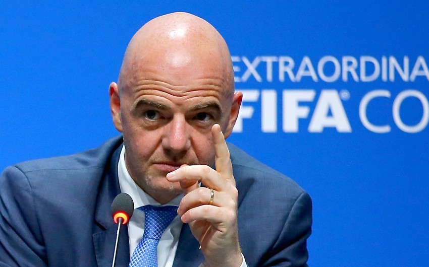 FIFA prezidenti: Təqvimdə həddindən artıq faydasız oyun var