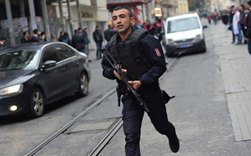 В Турции скончался полицейский, раненый при покушении на лидера оппозиции