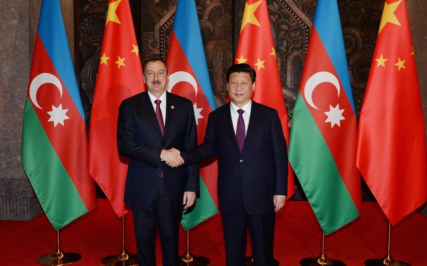 Си Цзиньпин поздравил президента Ильхама Алиева по случаю дня рождения