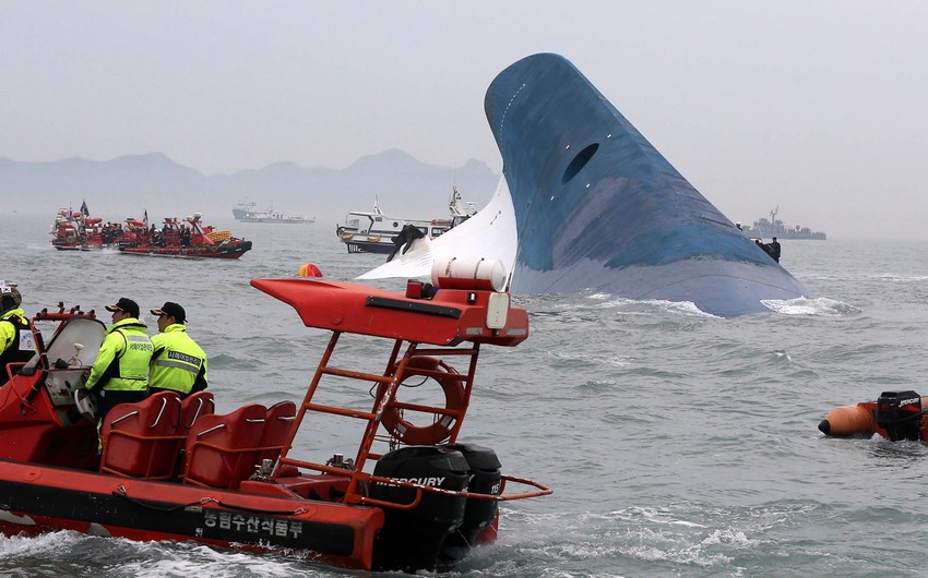 Найдены 12 членов экипажа затонувшего между Южной Кореей и Японией судна