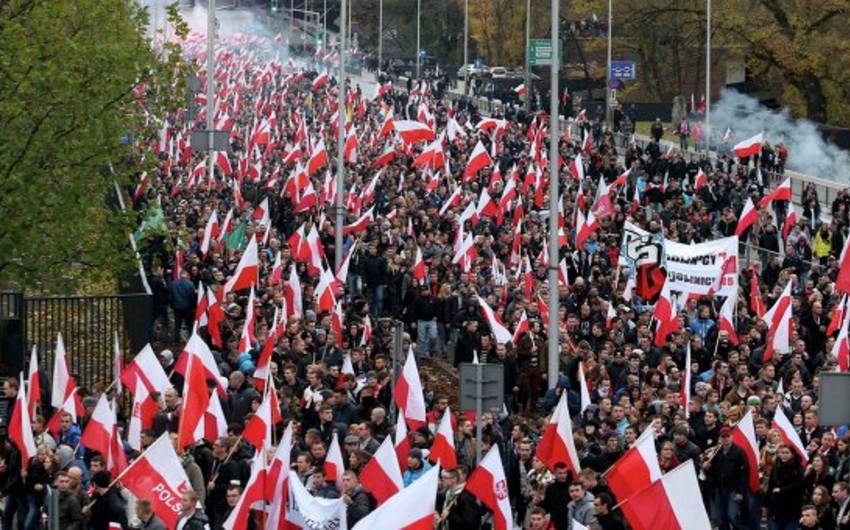 Марш независимости завершился в Варшаве митингом и концертом