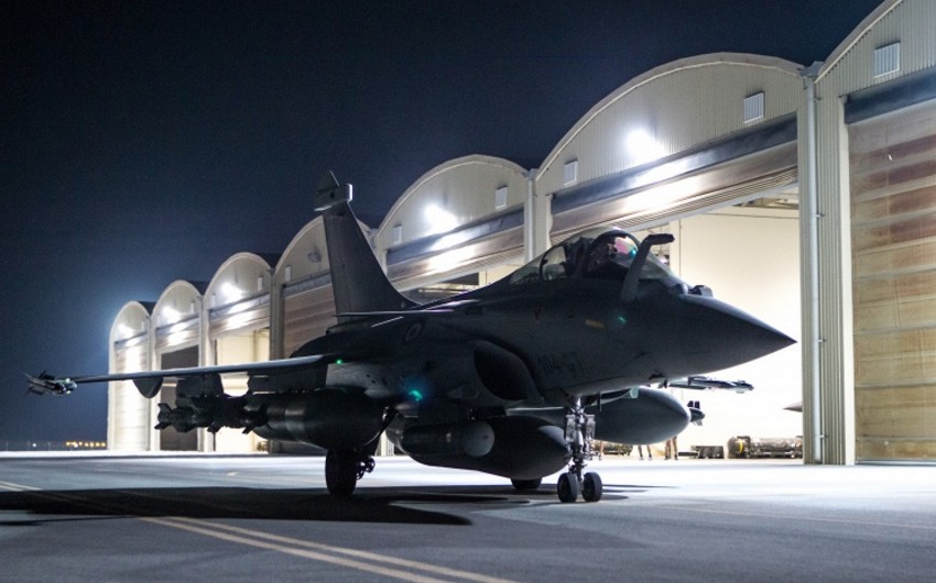 Французские ВВС второй раз за сутки нанесли удар по боевикам ИГ в Сирии