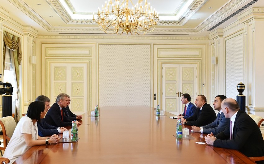 President Ilham Aliyev received delegation led by member of National Assembly of France Jean-Francois Mancel