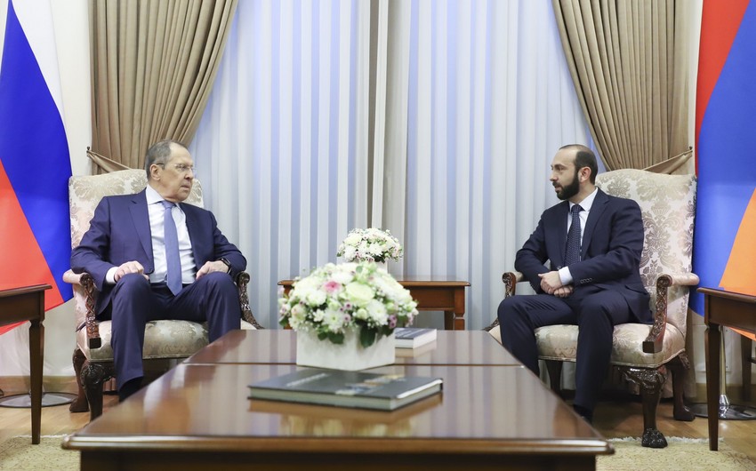 Russian and Armenian foreign ministers meet in Yerevan