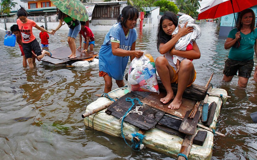 ​На Филиппинах полмиллиона человек эвакуированы из-за тайфуна