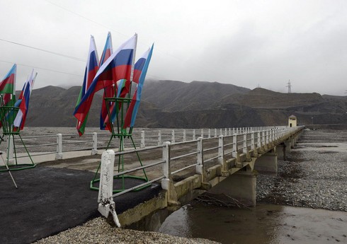 Россия изменила движение автотранспорта на границе с Азербайджаном