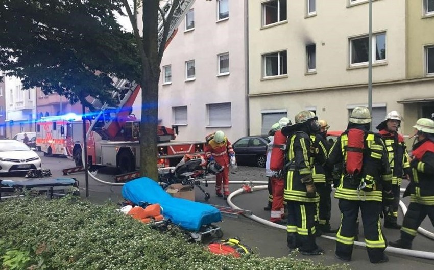 ​Almaniyada türklərin sıx yaşadığı şəhərdəki binada yanğın olub: 2 sakin ölüb, 28-i yaralanıb