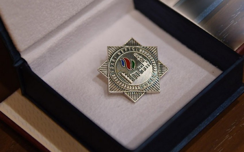 126 SOCAR employees awarded 'Honored oilman’ badges