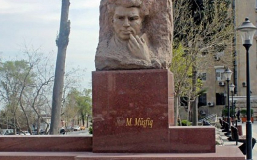 Начаты работы по реконструкции памятника Микаилу Мушфигу