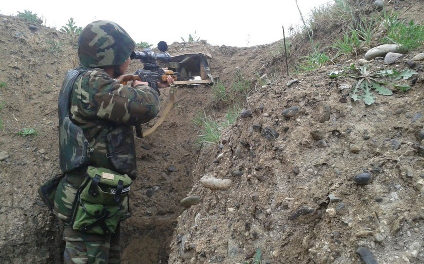 Ermənistan silahlı qüvvələri iriçaplı pulemyotlardan Azərbaycan ordusunun mövqelərini atəşə tutub