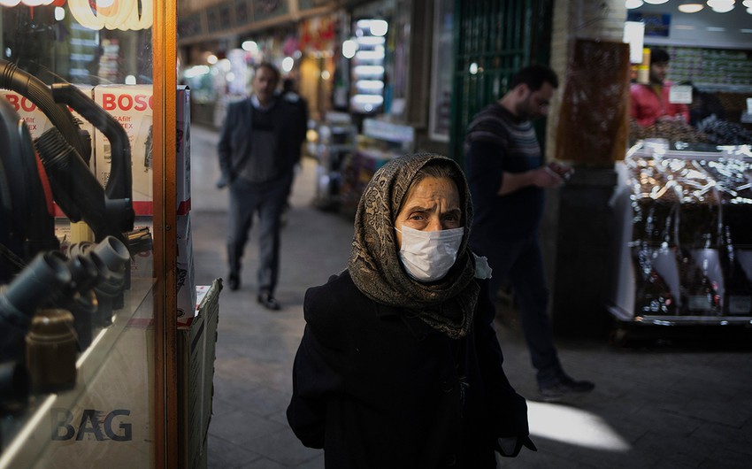 Число случаев коронавируса в Иране превысило 900 тысяч