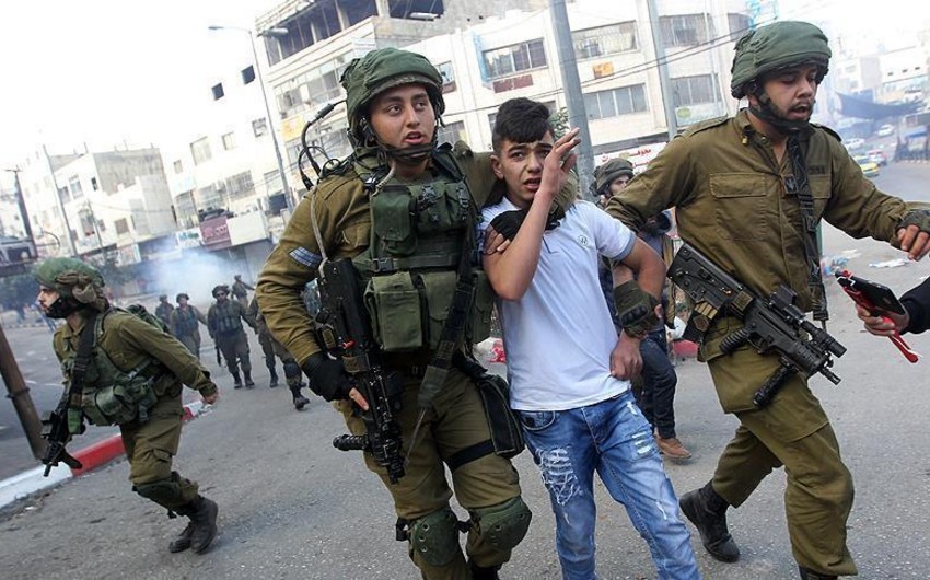 Израиль в 2017 году задержал 6742 палестинца