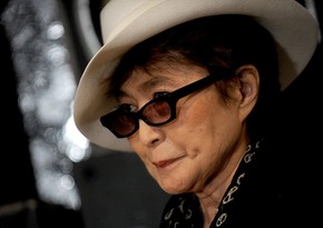 Yoko Ono hospitalized in New York