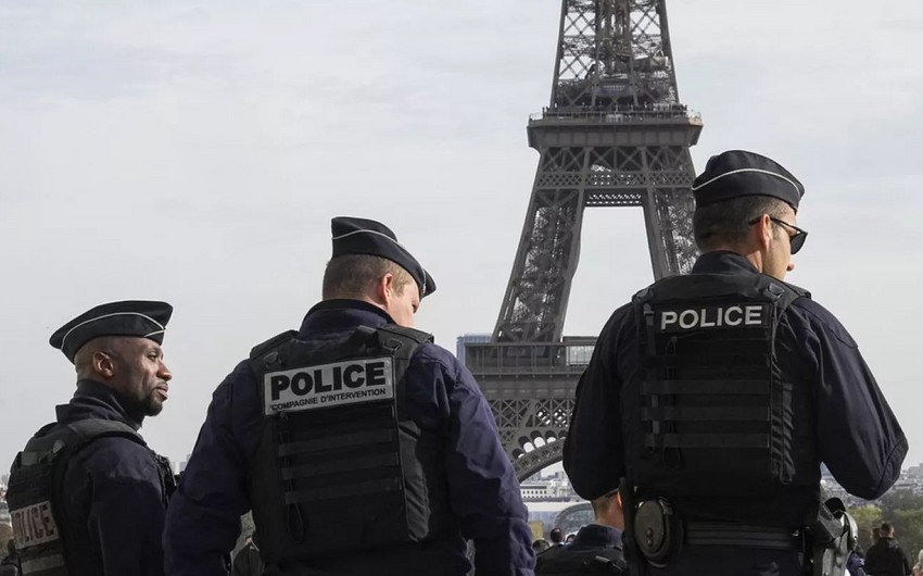 В пригороде Парижа при взрыве гранаты ранены двое прохожих