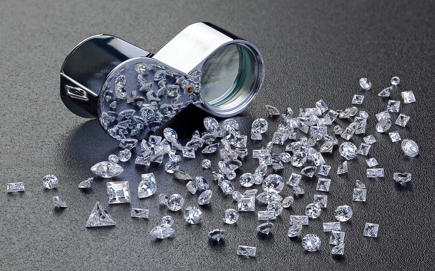 Крупная алмазодобывающая компания сократила продажу на 24%