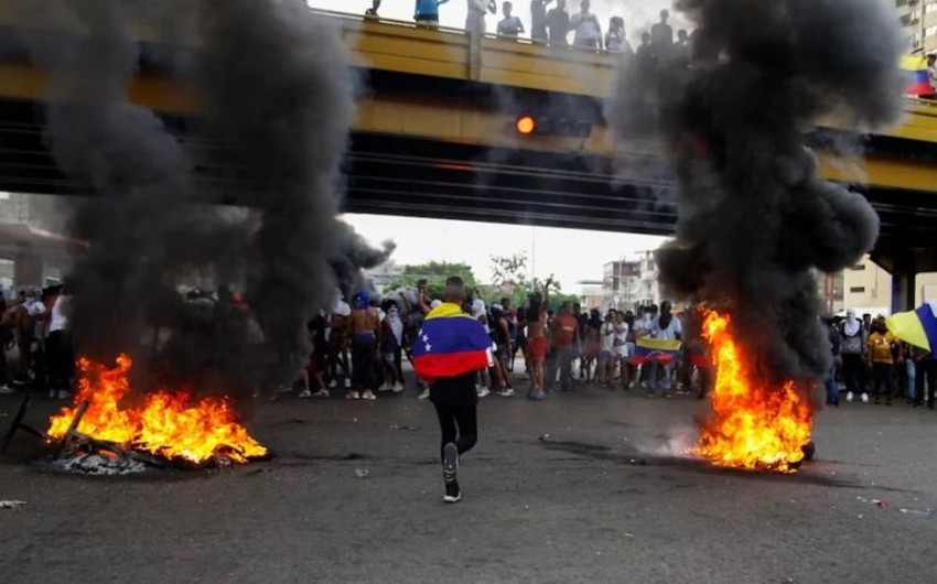 Venezuela arrests 15 amid escalating protests and unrest