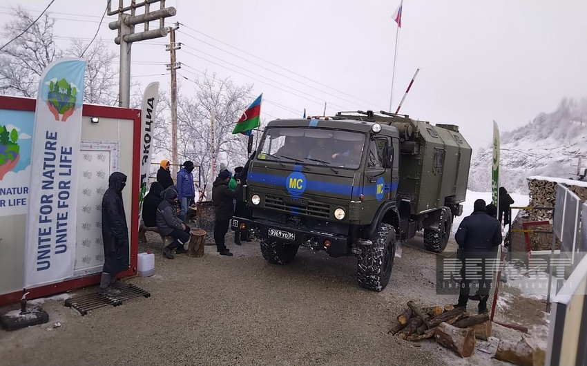 Total of 43 vehicles of peacekeepers pass unimpededly through Khankandi-Lachin road - VIDEO