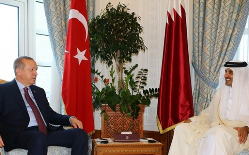 Эмир Катара находится с визитом в Турции