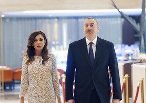 Президент Азербайджана и первая леди поздравили народ с рождением 10-миллионного жителя