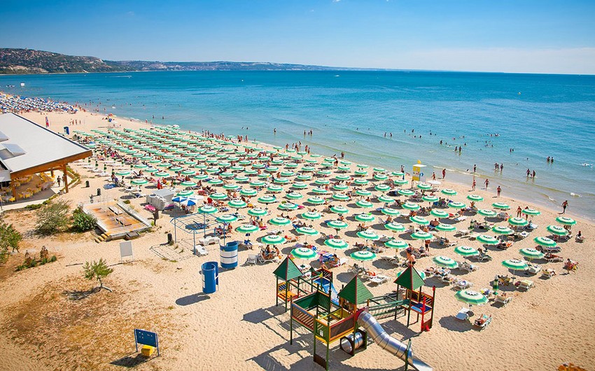 Болгария начнет летний туристический сезон в мае