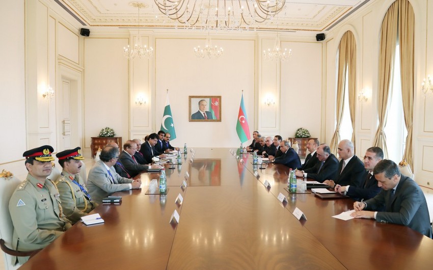 Состоялась встреча президента Азербайджана и премьер-министра Пакистана в широком составе