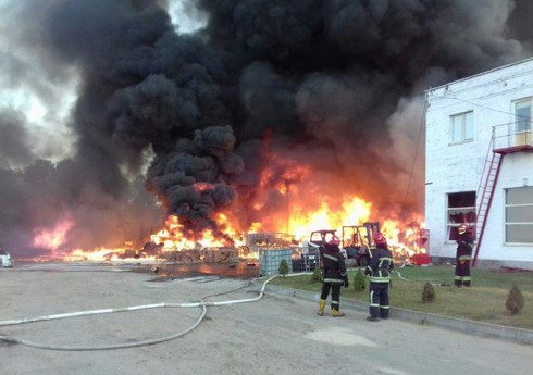 Во Львове произошел пожар в многоэтажке, 60 человек спасены