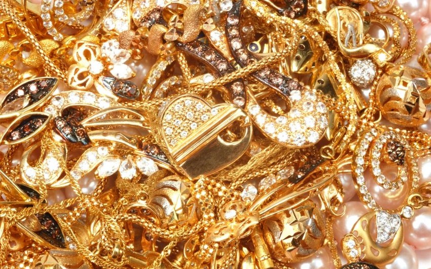 В Баку из квартиры украдены золотые украшения на 80 тыс. манатов