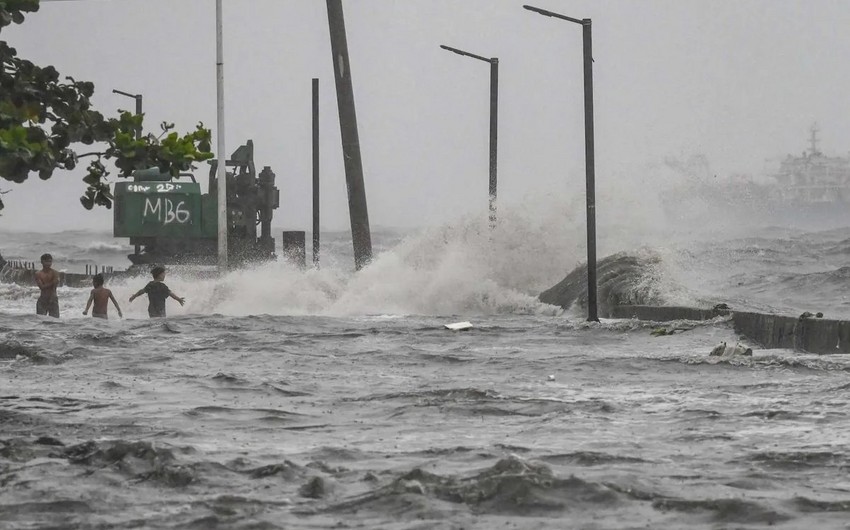 China evacuates over 400,000 In Hainan as typhoon Yagi nears