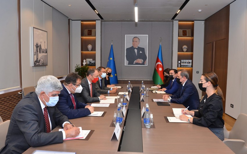 Джейхун Байрамов встретился со спецпредставителем ЕС на Южном Кавказе