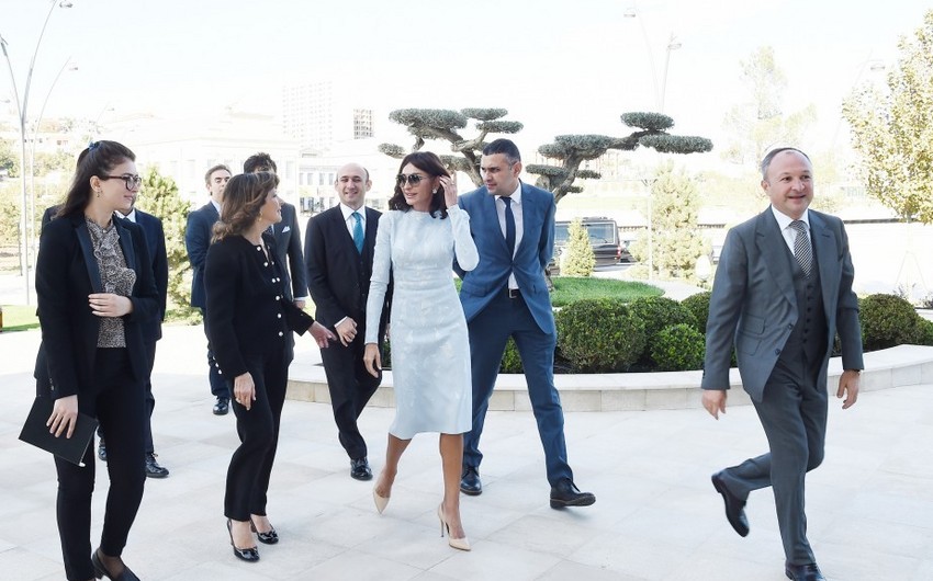 First Vice-President Mehriban Aliyeva meets with delegation led by president of Italian Senate
