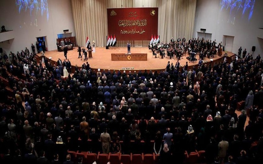 В парламент Ирака прошли почти 100 женщин