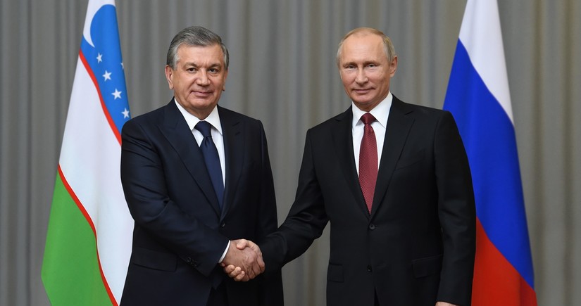 Putin Mirziyoyev ilə Suriya və Ukraynanı müzakirə edib