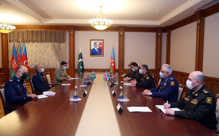 Азербайджан и Пакистан обсудили расширение военных связей