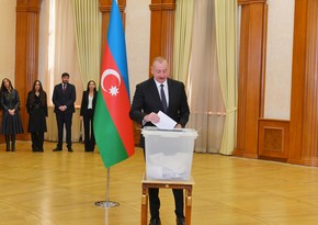 President Ilham Aliyev, First Lady Mehriban Aliyeva, their family members vote in Khankandi