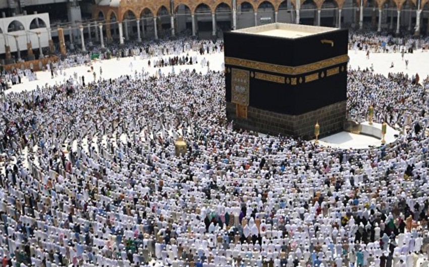 Саудовская Аравия планирует принять на хадж более 2,5 миллиона паломников
